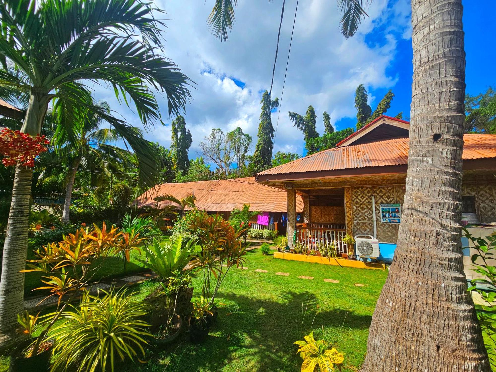 Bohol Sea Breeze Cottages And Resort Tawala  Bagian luar foto